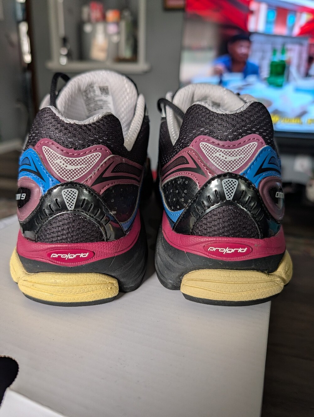 Saucony Progrid Omni 9 - Picture 5 of 10